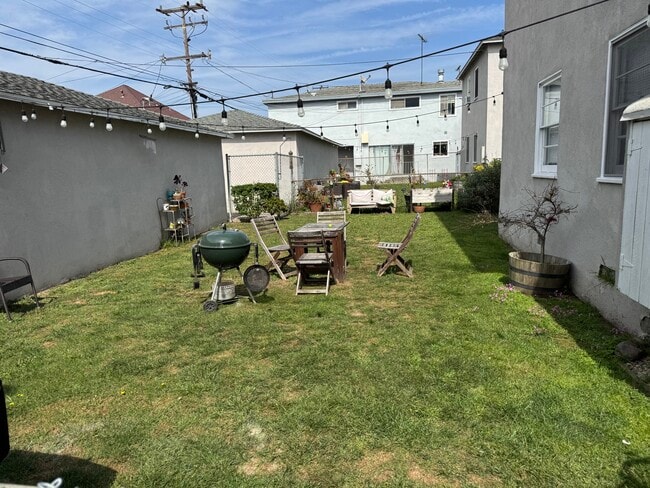 Backyard - 1037 Ocean Park Blvd