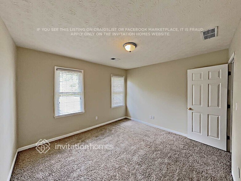Building Photo - 2713 Wynford Ave S W