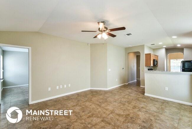 Building Photo - 6319 Cougar Village