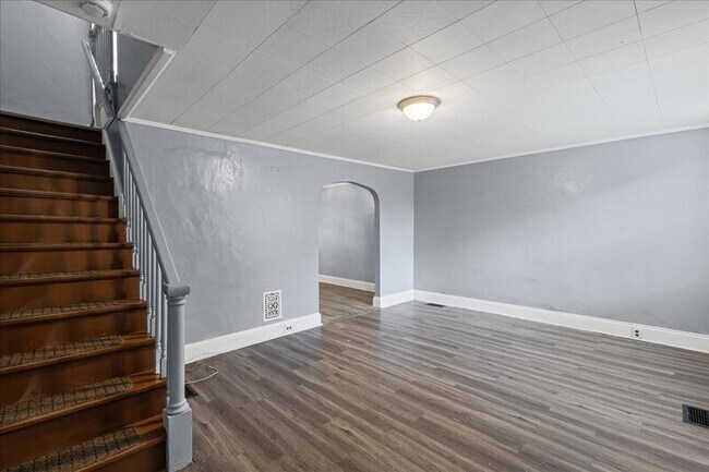 Building Photo - 1215 S Octagon Rd