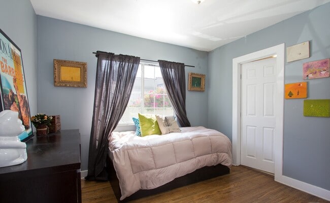 Bedroom 1 - 5960 Lexington Ave