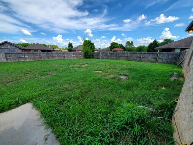 Building Photo - 486 Bell Cir