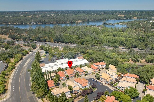 Building Photo - 213 Pacific Oak Ct