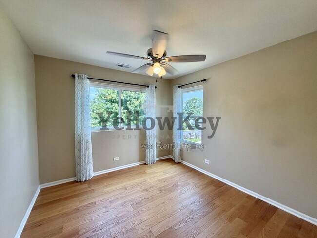 Building Photo - 613 Greystone Ln