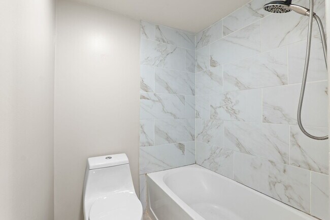 Building Photo - 801 Young Ave NW