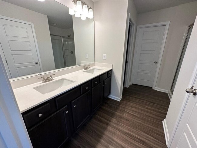 Building Photo - 209 Station Overlook Dr