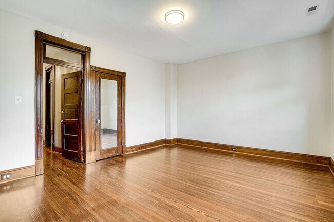 Building Photo - 1108 Lamont St NW