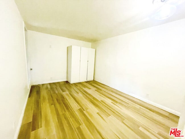 Building Photo - 4255 5th St