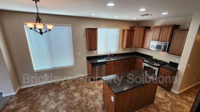 Building Photo - 4446 E Blue Sage Rd