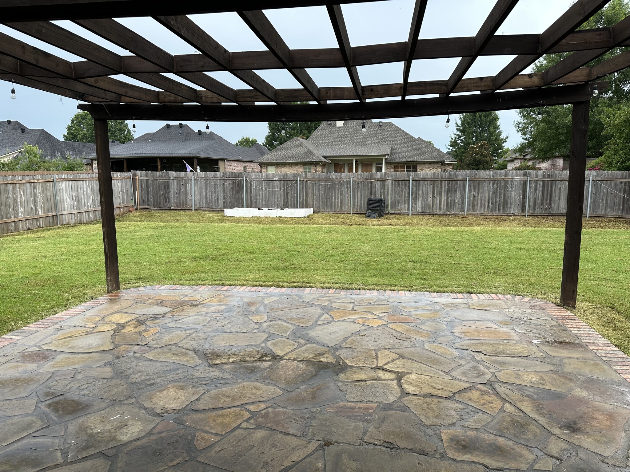 Building Photo - 9427 Milbank Dr