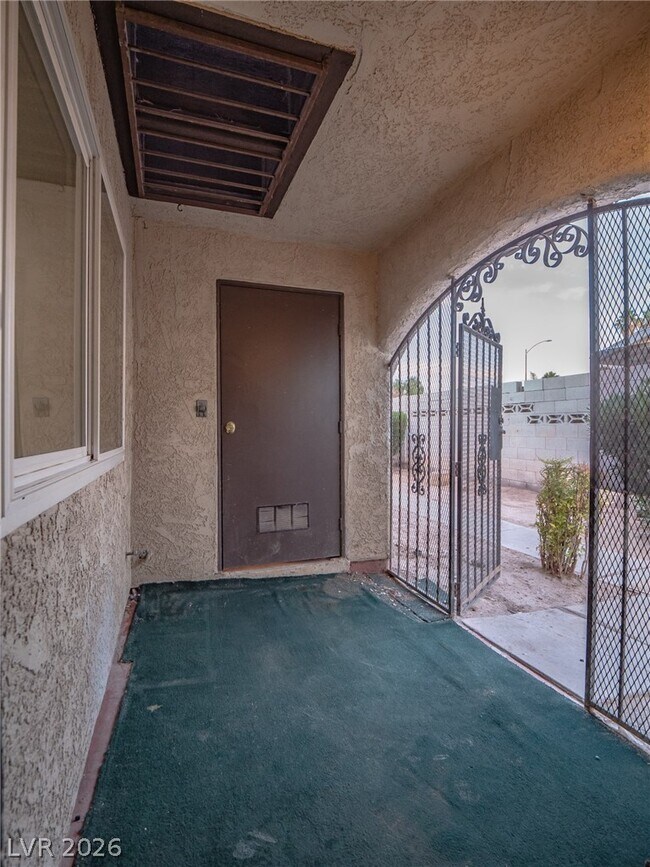 Building Photo - 817 Mantis Way