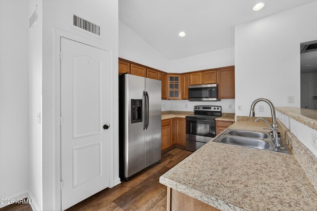 Building Photo - 2130 Sabino Ln