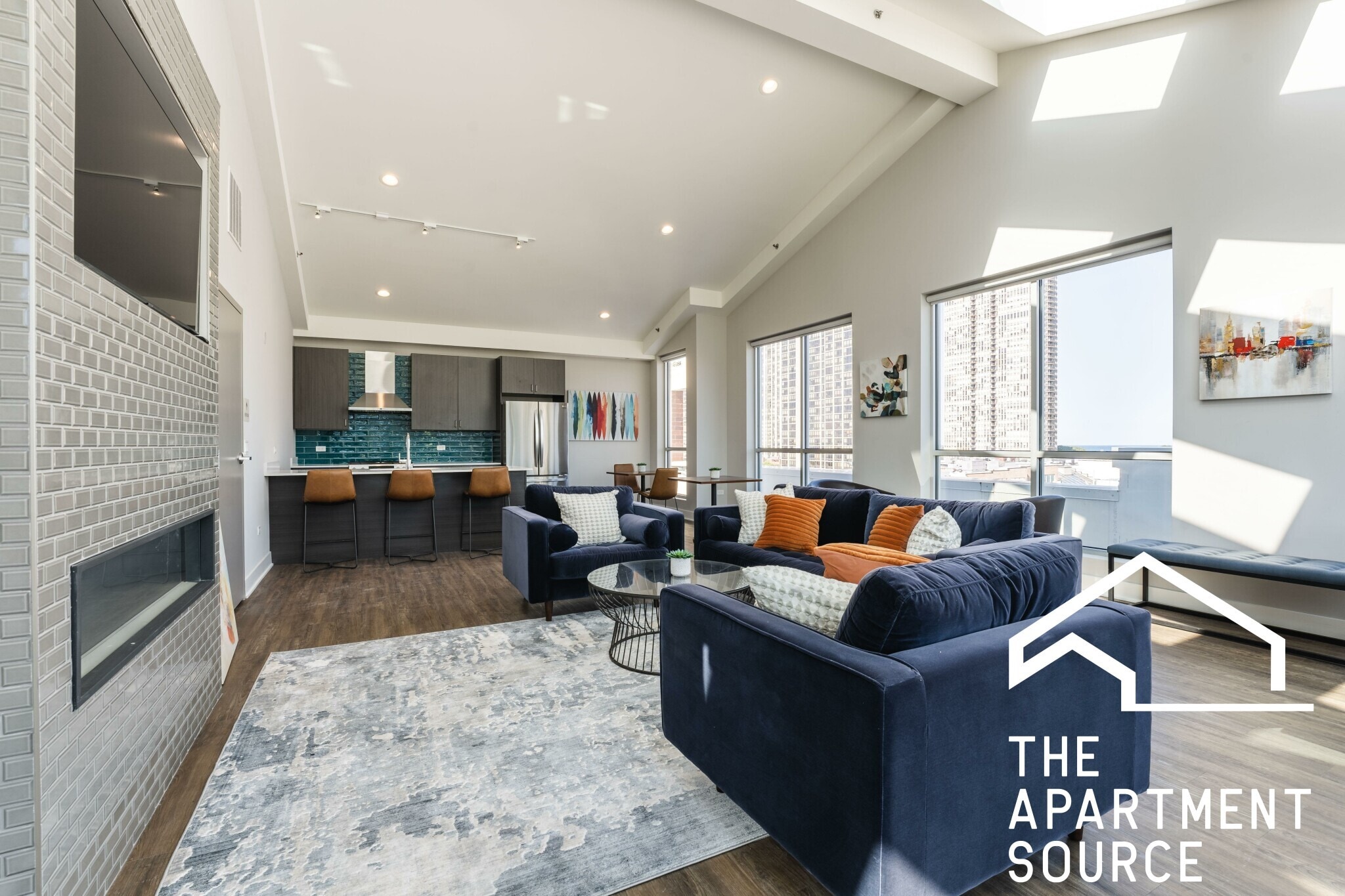 Building Photo - 301 W North Ave