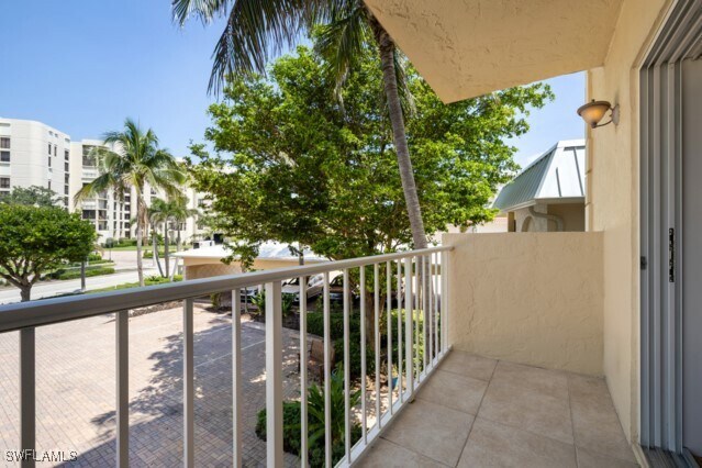 Building Photo - 3000 Gulf Shore Blvd N