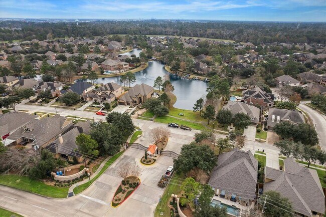 Building Photo - 18511 Arlan Lake Dr