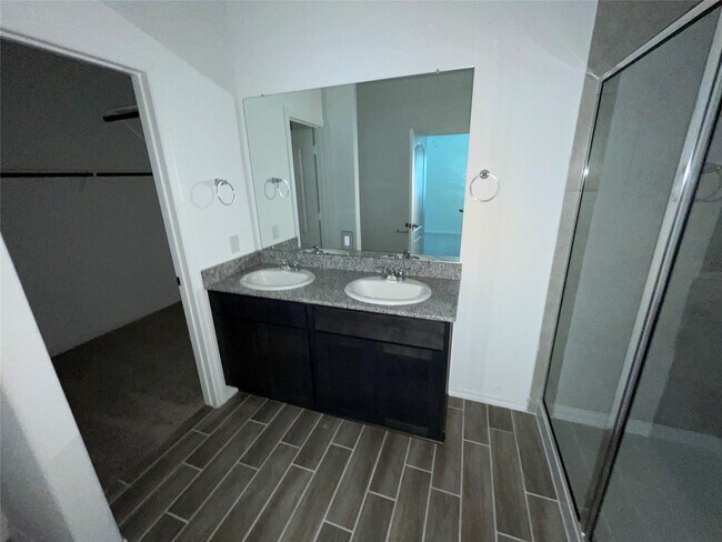 Building Photo - 25572 Northpark Palm Dr