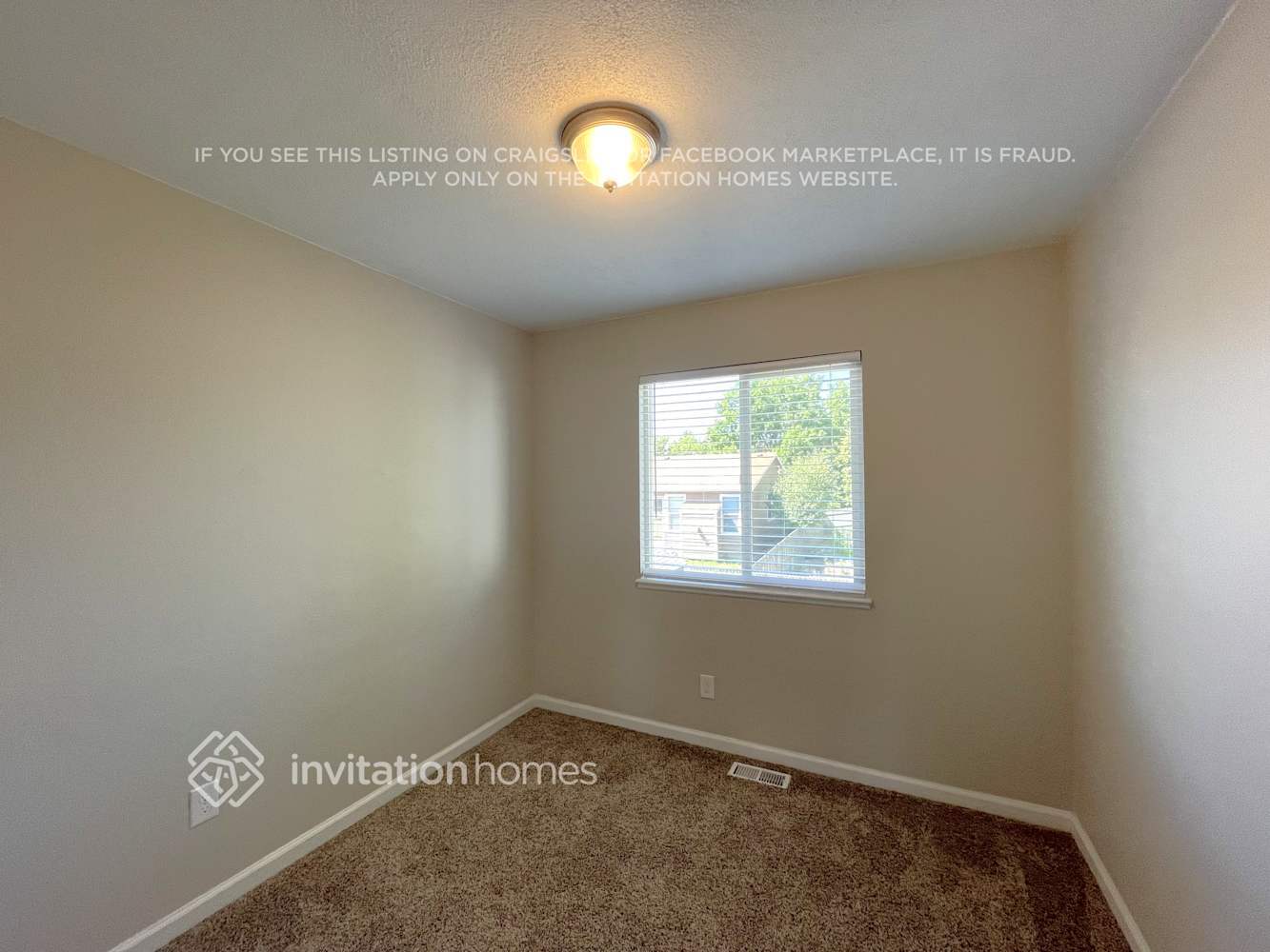 Building Photo - 5844 Santana Dr