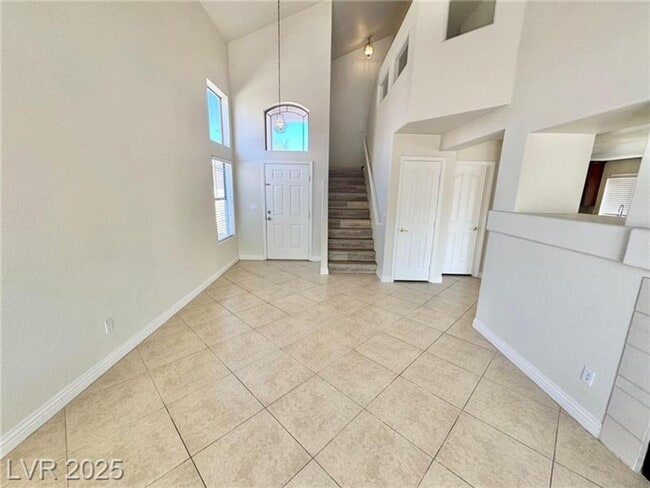 Building Photo - BEAUTIFUL 3 BEDROOM HOME IN SUMMERLIN