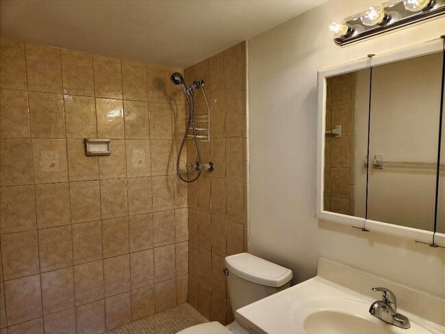 Building Photo - 2000 S Federal Hwy