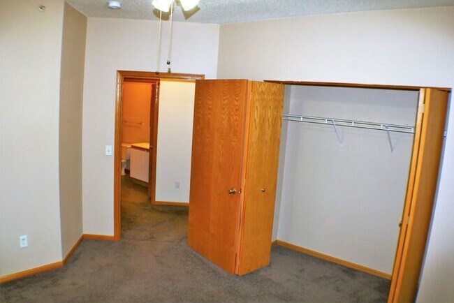 Building Photo - $1,250 | 2 Bedroom, 1 Bathroom Condo | No Pets | Available for an August 1st, 2026 Move In!