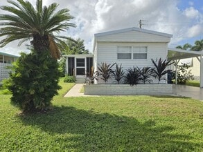 Building Photo - 106 49th Ave W