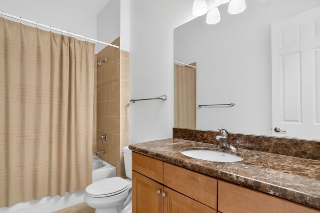 Building Photo - 6012 NW 116th Dr