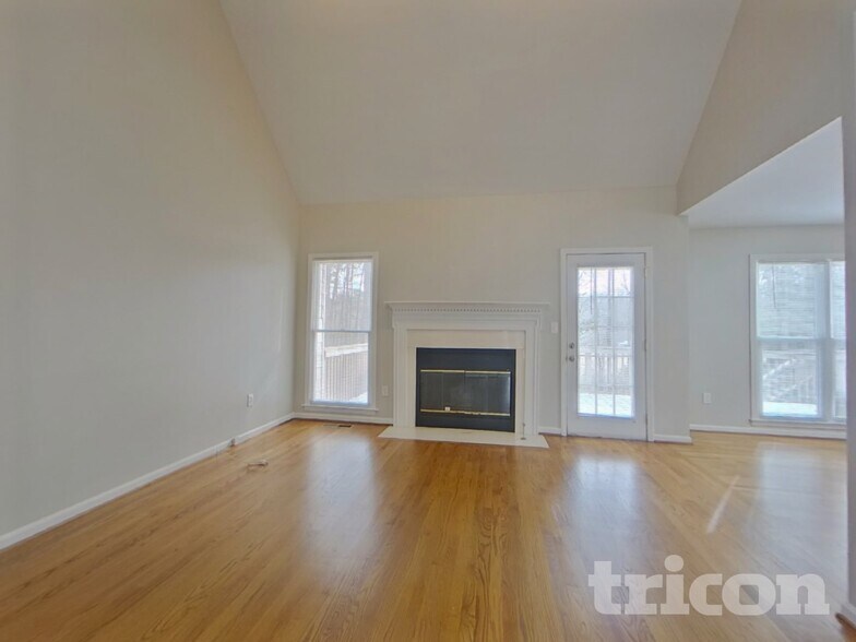 Building Photo - 3465 Canon Creek Dr