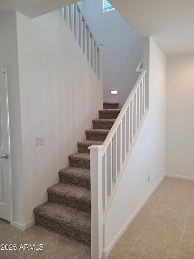 Building Photo - 12354 W Gardenia Ct