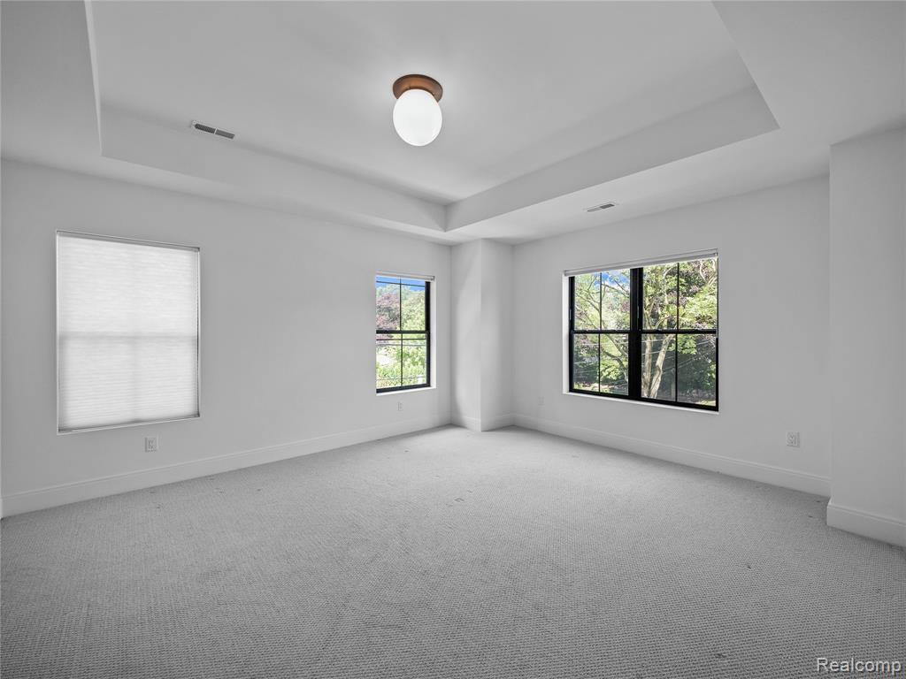 Building Photo - 887 Redding Rd