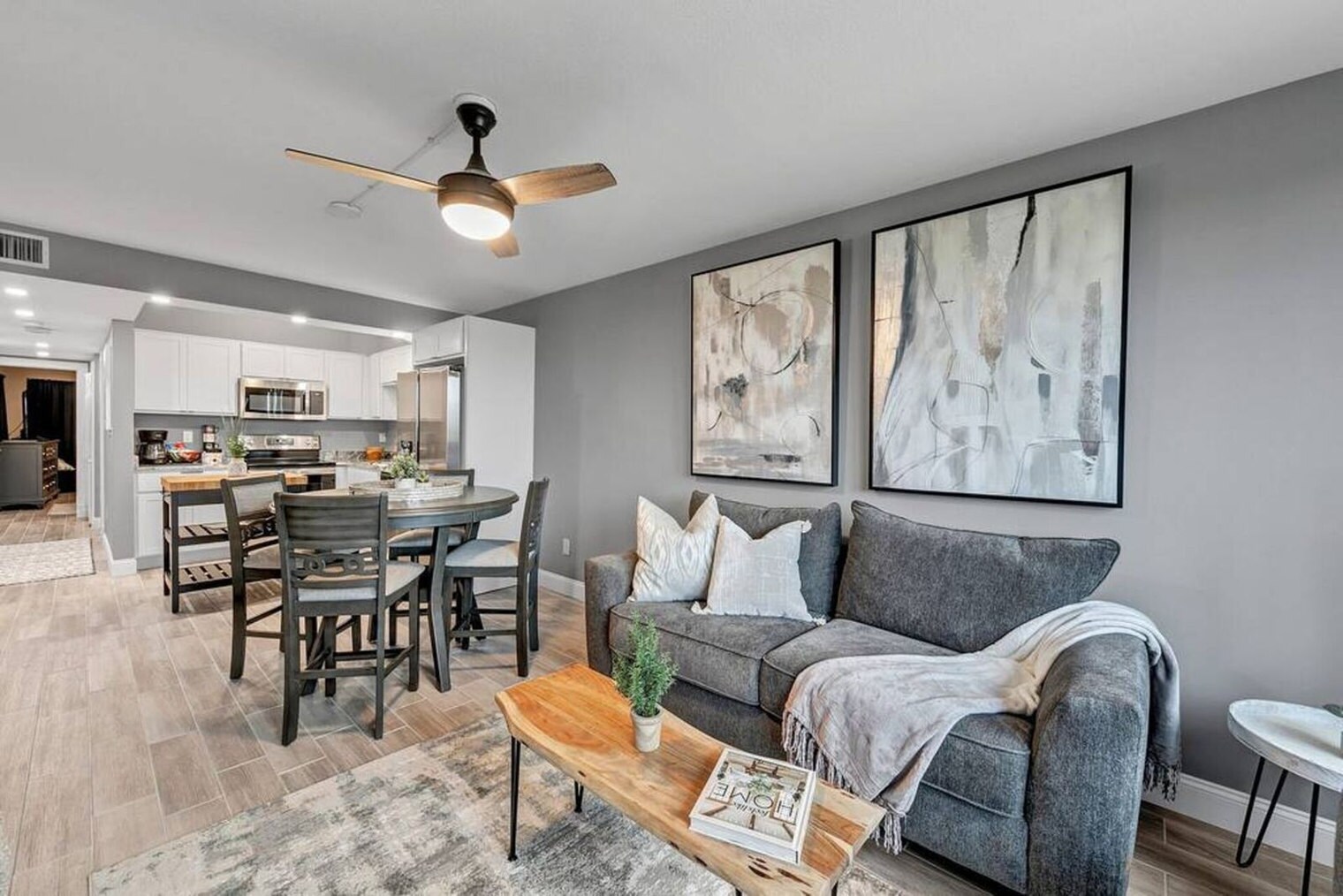 Building Photo - 343 Gulf Shore Dr