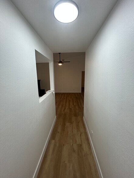 Building Photo - 3790 Shirebrook Dr