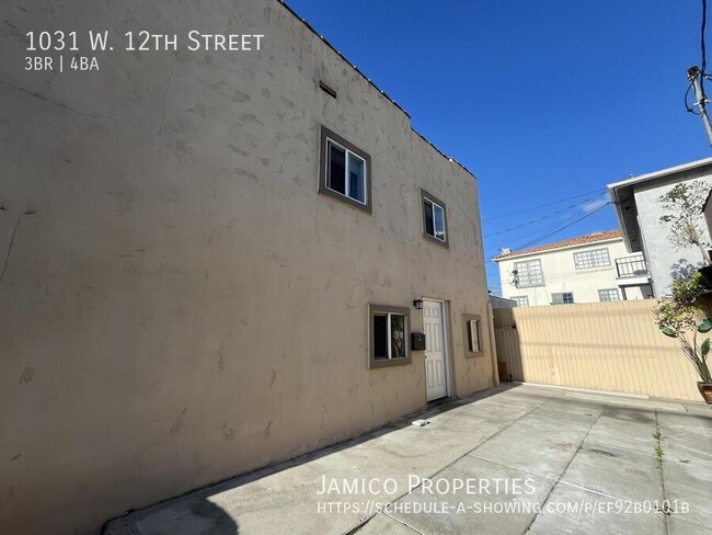 Building Photo - 1031 W 12th St