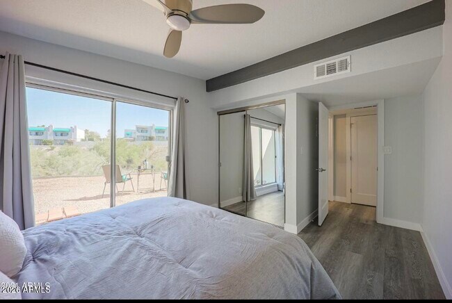 Building Photo - 16807 E Gunsight Dr
