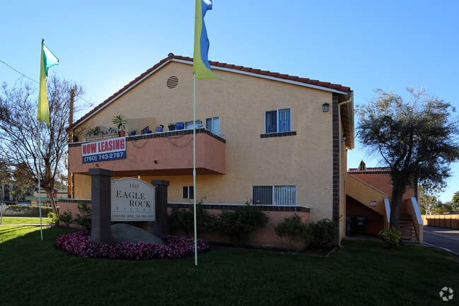 Building Photo - Eagle Rock Villas