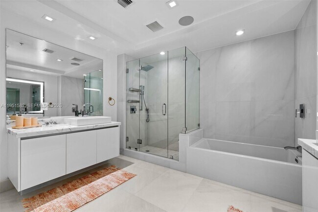 Building Photo - 330 Sunny Isles Blvd