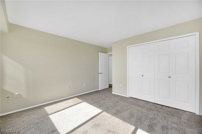 Building Photo - 12550 Lake Ave