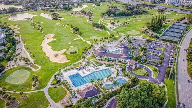 Building Photo - 130 Lakeshore Dr