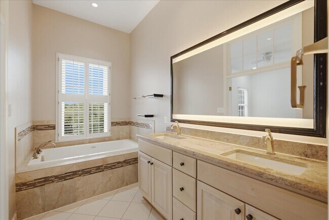 Building Photo - Elegant Corner-Lot Home with Spacious Living in Great Oak