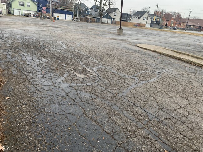 Building Photo - 2124 Broadway St