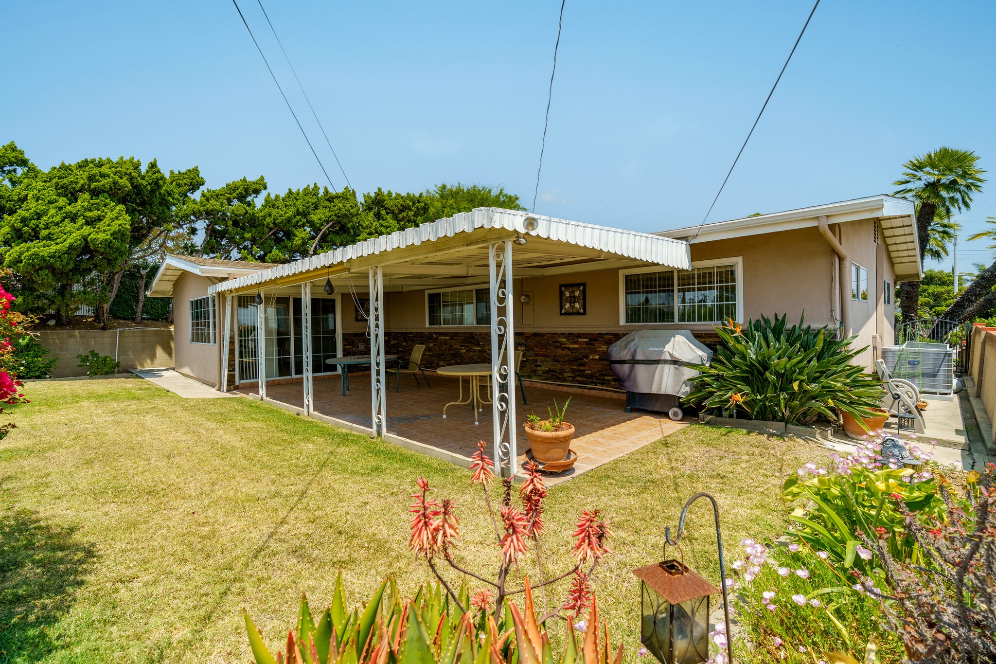 Building Photo - 817 Malone Dr