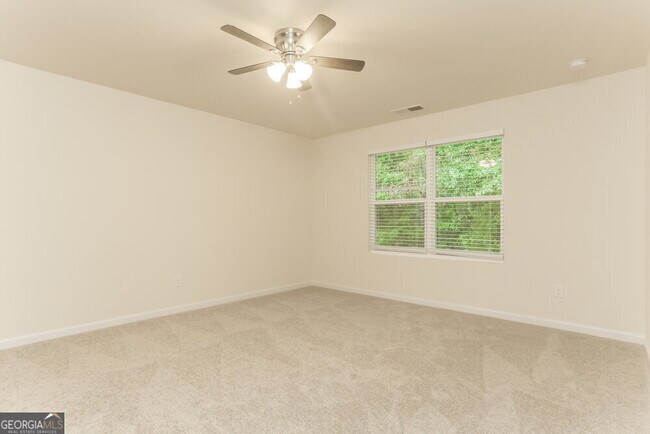 Building Photo - 215 Hamilton Pointe Dr