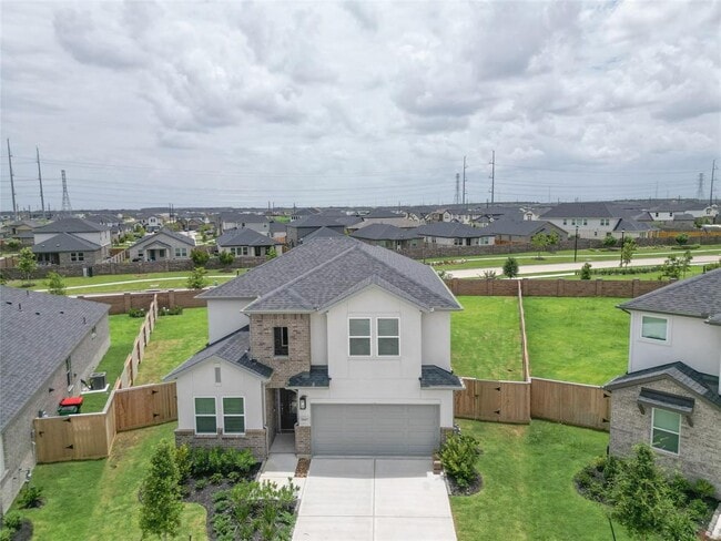 Building Photo - 21627 Royal Jett Dr