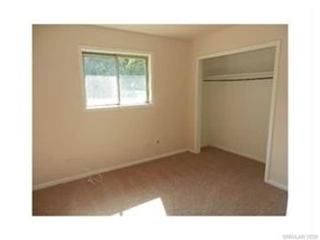 Building Photo - Cute home in Shady Grove