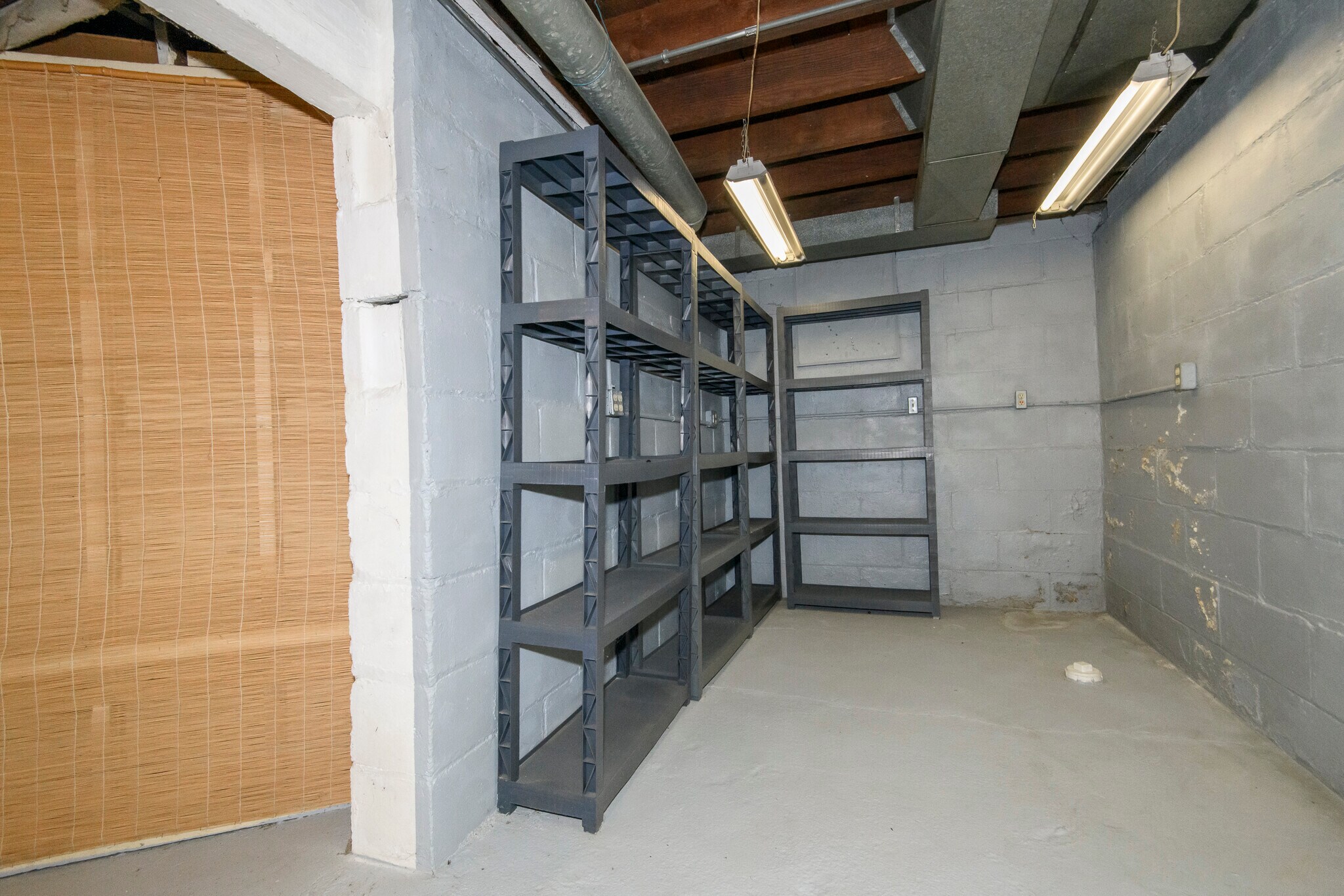 Building Photo - 2028 S 85th St