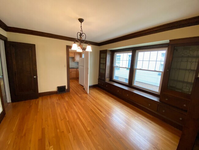 Building Photo - 2243 Northland Ave