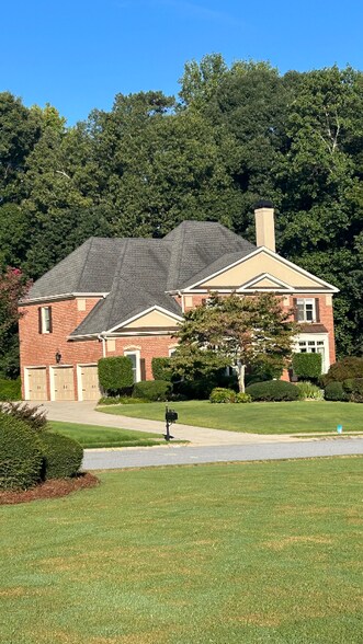 Primary Photo - 3410 Kates Way