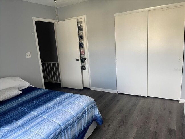 Building Photo - 8800 Bardmoor Blvd