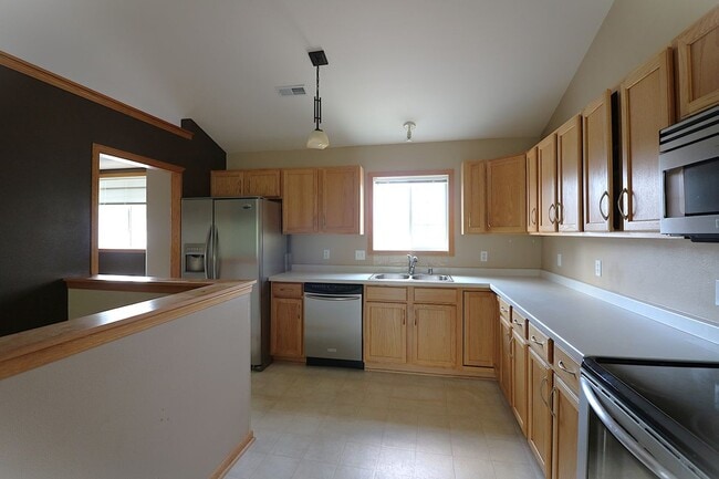 Building Photo - 7407 Granite Way