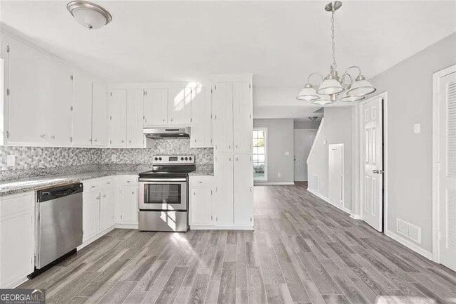 Building Photo - 5232 Ridge Forest Dr