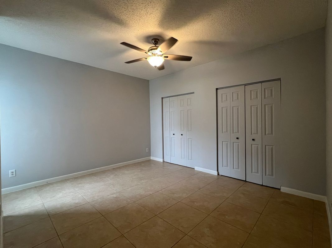 Building Photo - 12135 Armenia Gables Cir